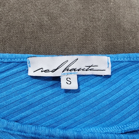 Red Haute Blue Women's Top - Picture 4 of 6